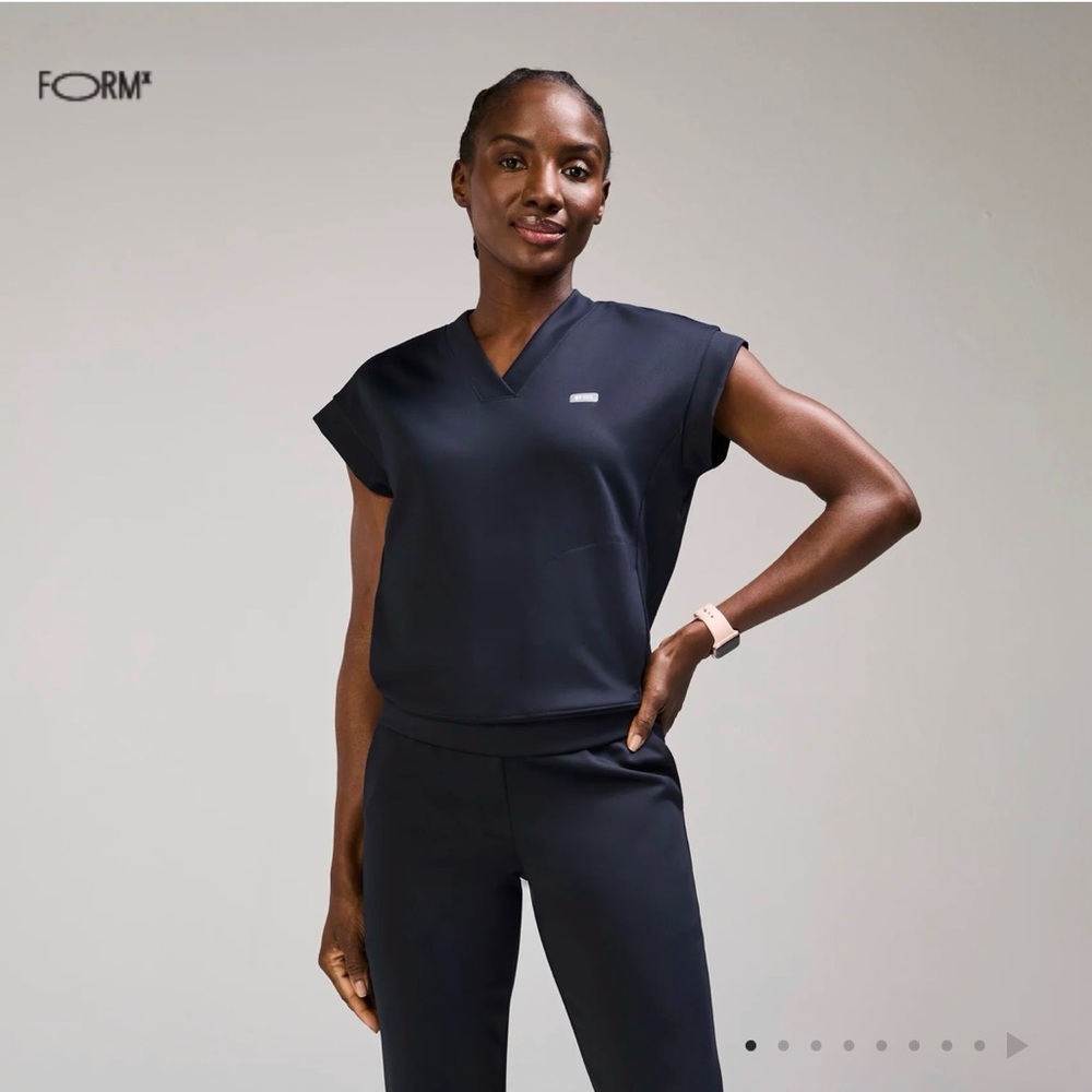 Women's Figs Form X V-Neck Top